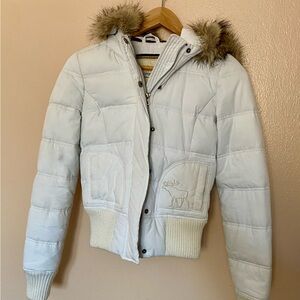 Abercrombie & Fitch White Down Jacket with Fur Trim